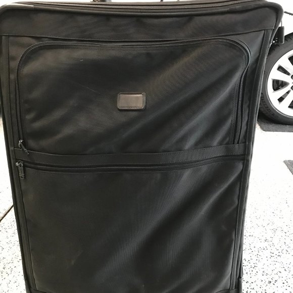 Tumi Luggage - Picture 5 of 5